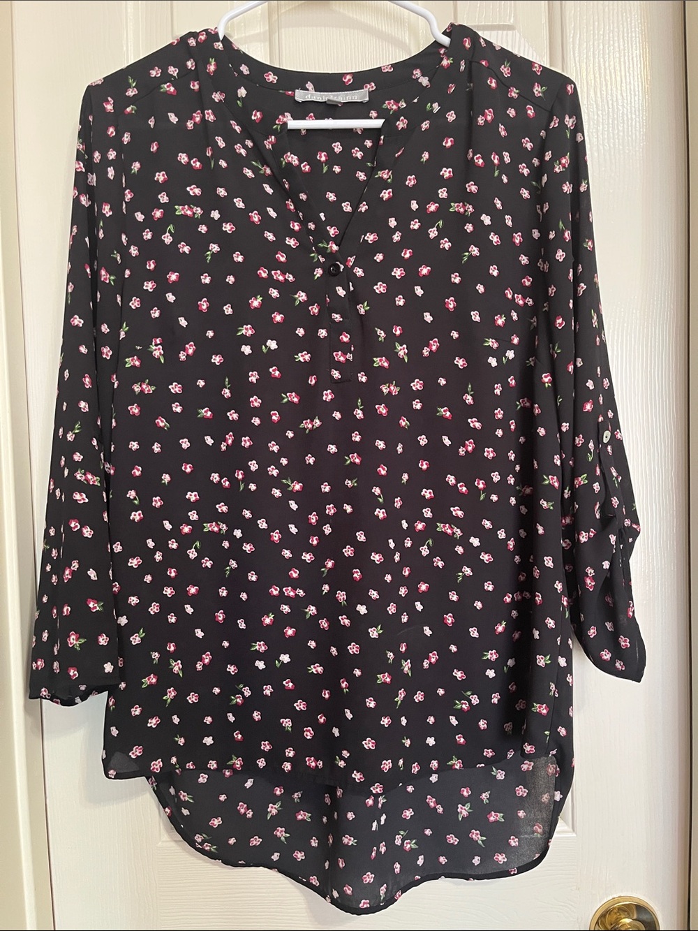 Daniel Rainn Black Floral V-Neck Blouse with Pink Accent Medium
